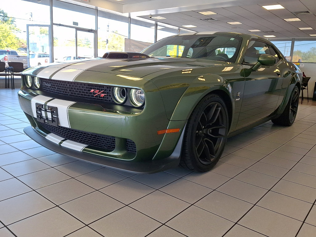 Used 2021 Dodge Challenger R/T Scat Pack RWD image 3
