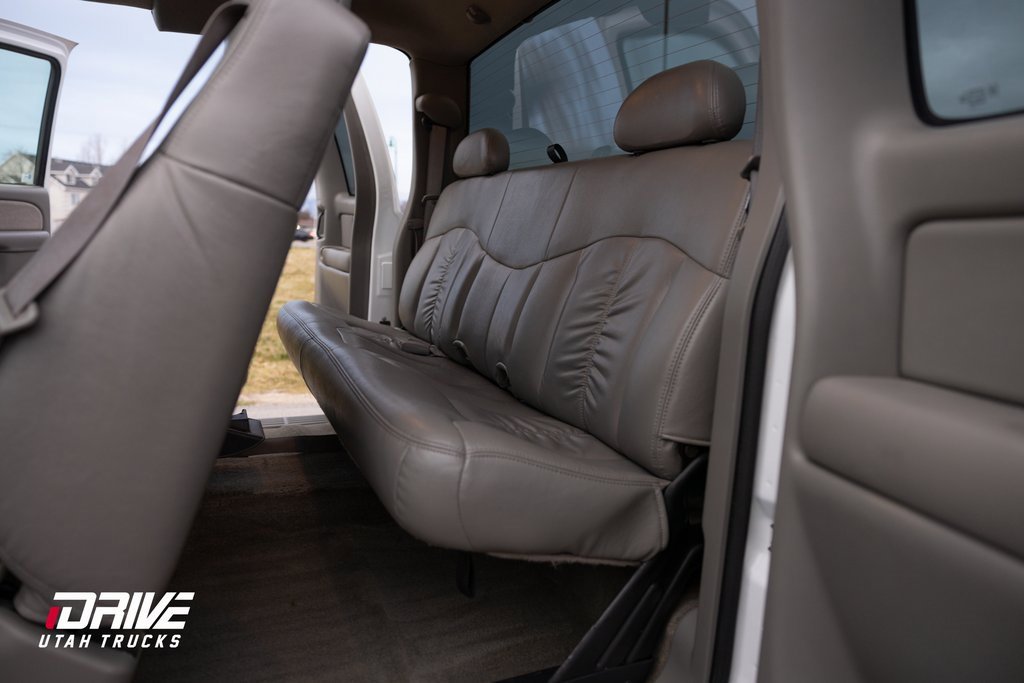 Used 2002 Chevrolet Silverado 2500 LT w/ Off-Road Skid Plate Pkg image 16