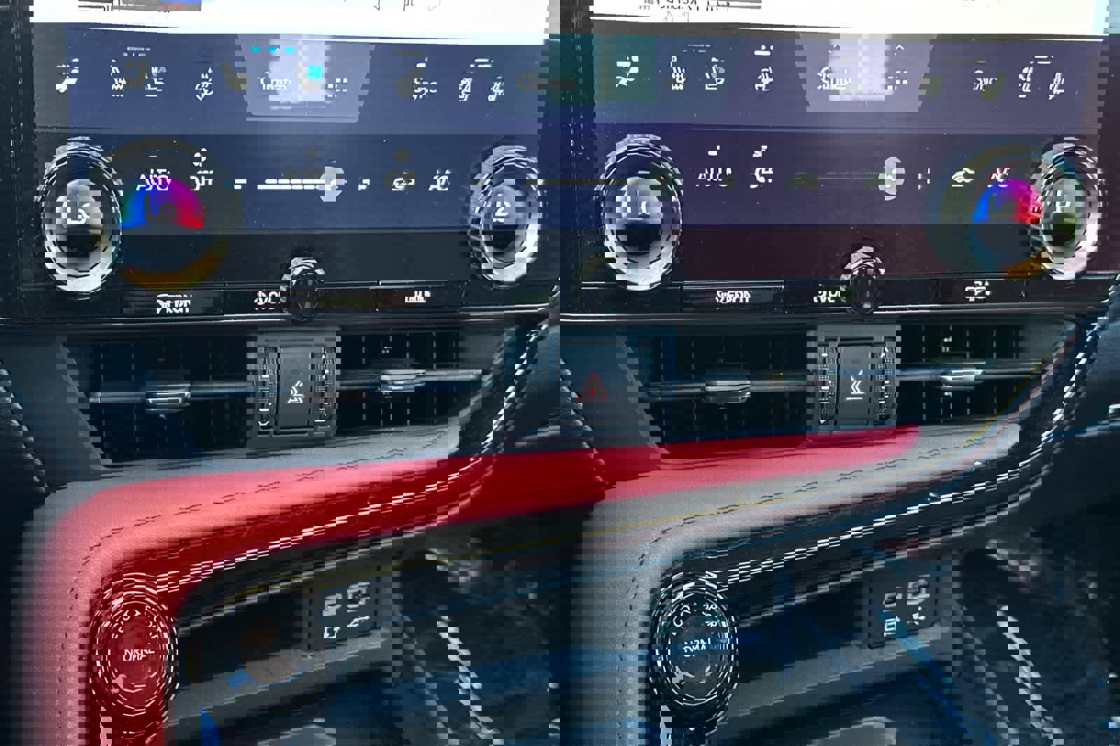 Used 2023 Lexus NX 350h Premium image 22