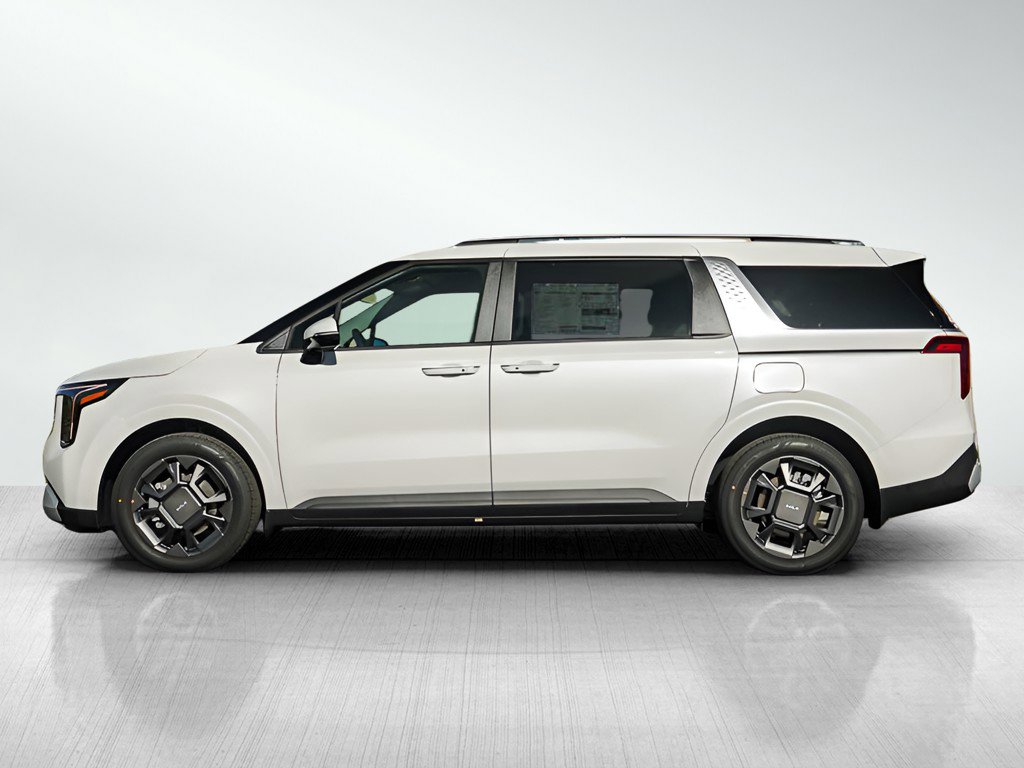 New 2026 Kia Carnival EX FWD image 4