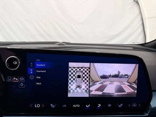 Used 2024 Chevrolet Equinox EV LT AWD/4WD image 34