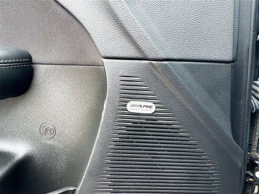 Used 2023 Dodge Challenger SXT w/ Blacktop Package image 13