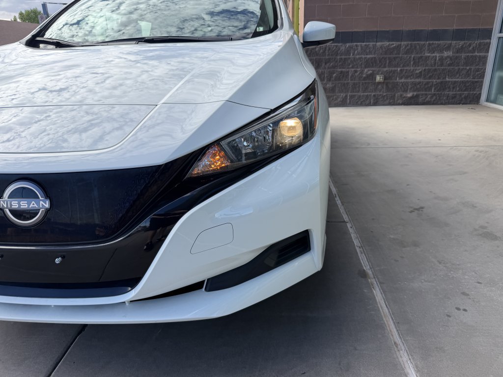 Used 2025 Nissan Leaf S FWD image 11