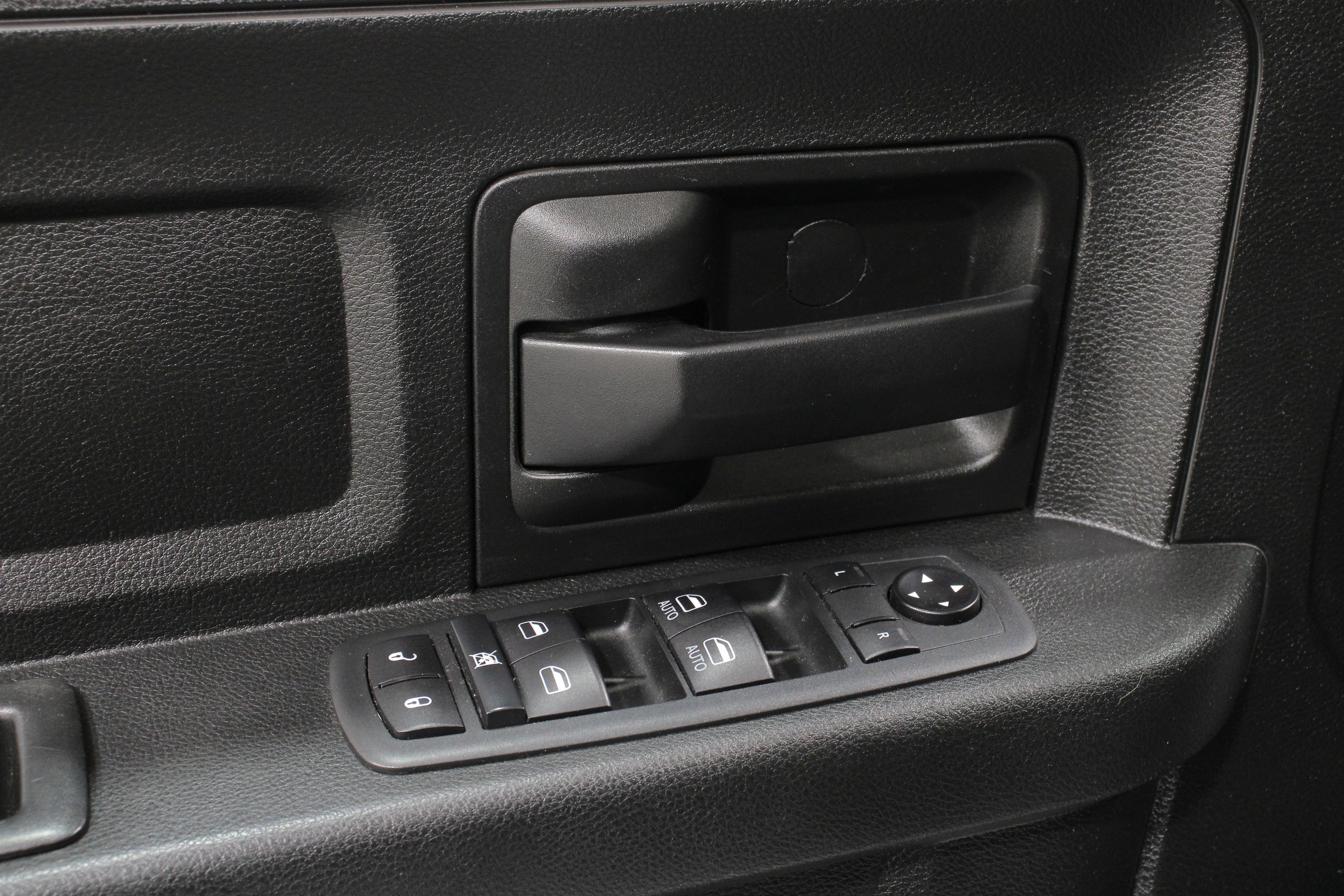 Used 2020 RAM 3500 Tradesman image 7