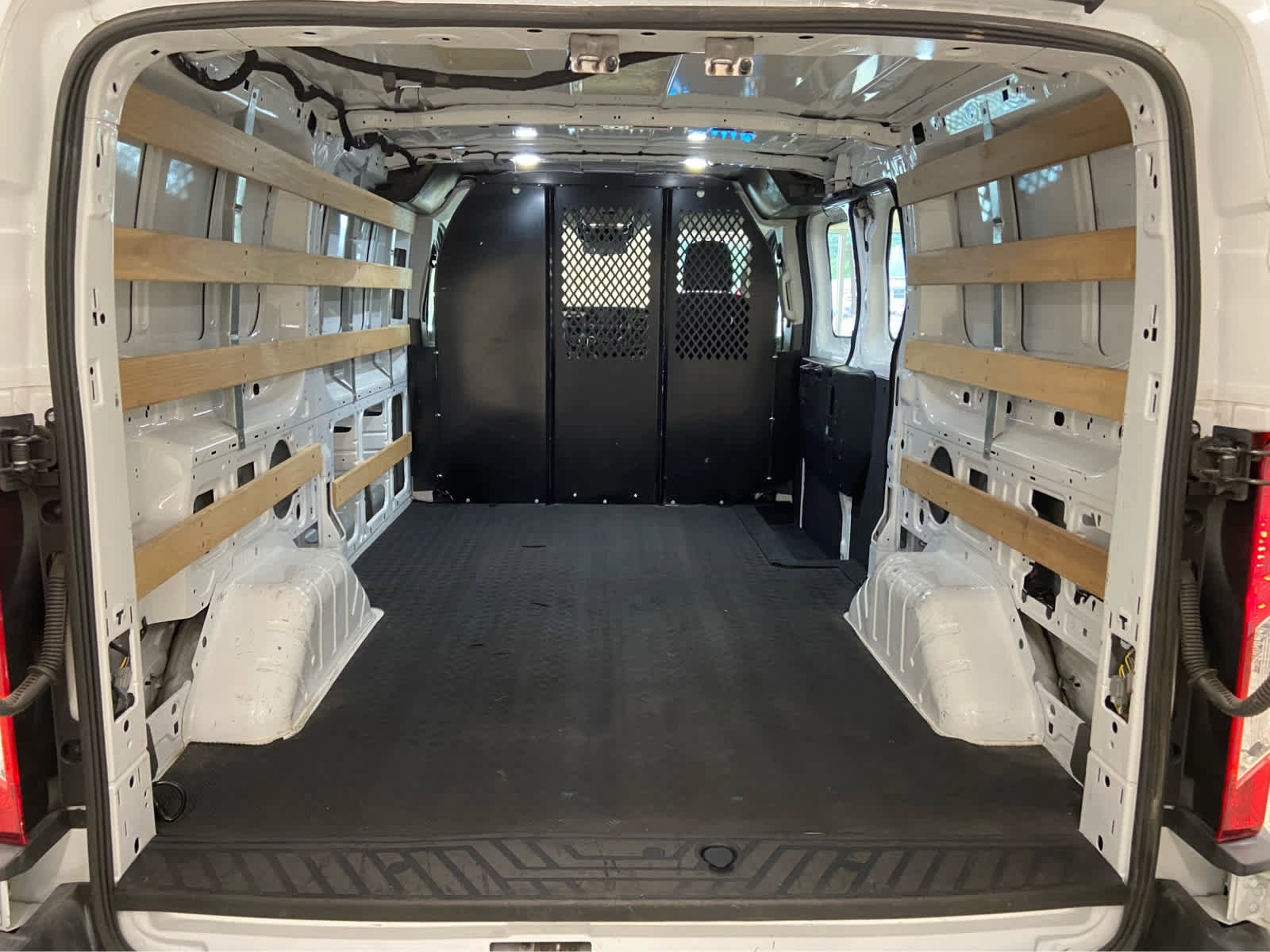 Used 2023 Ford Transit 250 Low Roof w/ Exterior Upgrade Package image 8