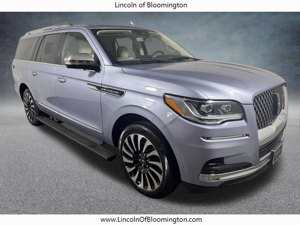 Certified 2022 Lincoln Navigator L Black Label AWD/4WD image 11