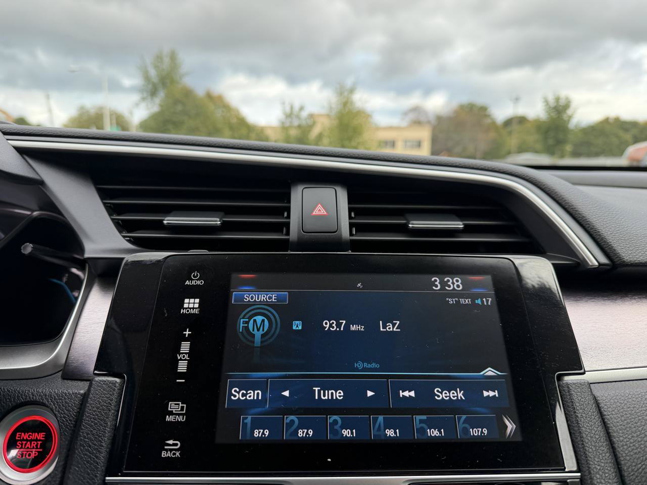 Used 2018 Honda Civic EX-T image 12