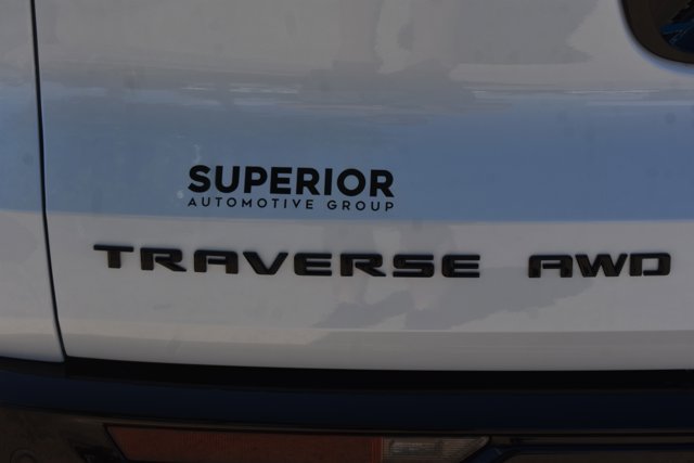 New 2026 Chevrolet Traverse RS w/ LPO, Floor Liner Package AWD/4WD image 7