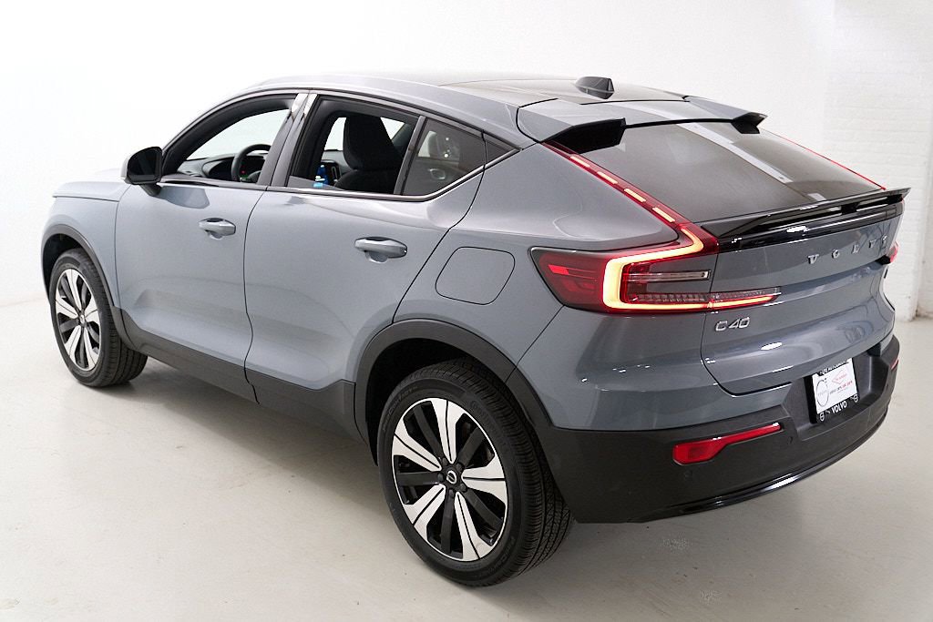 Used 2023 Volvo C40 Recharge Core AWD/4WD image 6