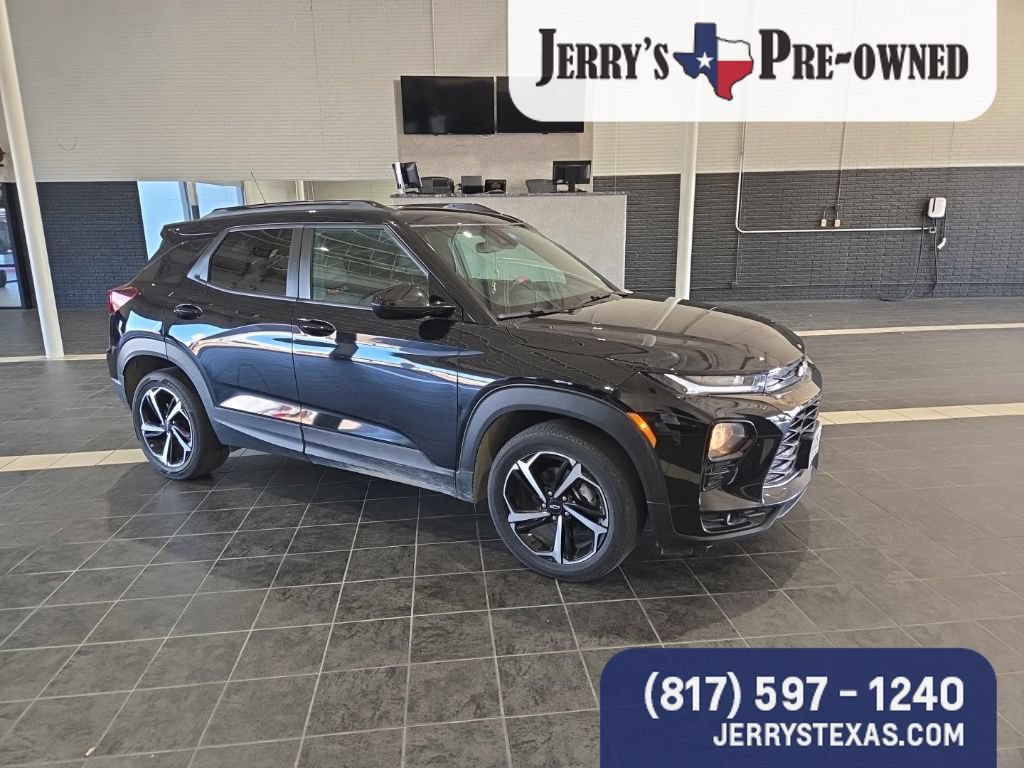 Used 2023 Chevrolet TrailBlazer RS FWD image 2
