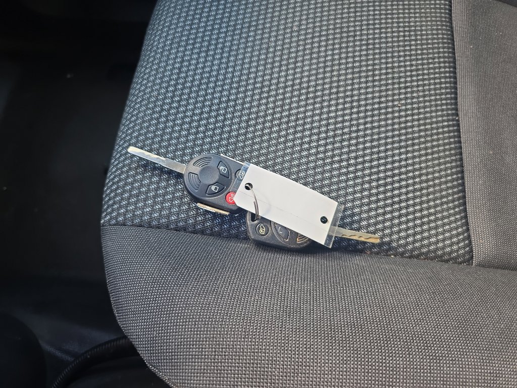 Used 2016 Ford Transit Connect XL image 26