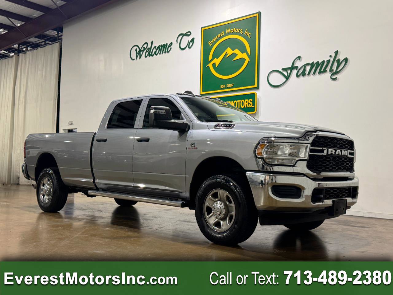 Used 2024 RAM 2500 Tradesman w/ Chrome Appearance Group image 1