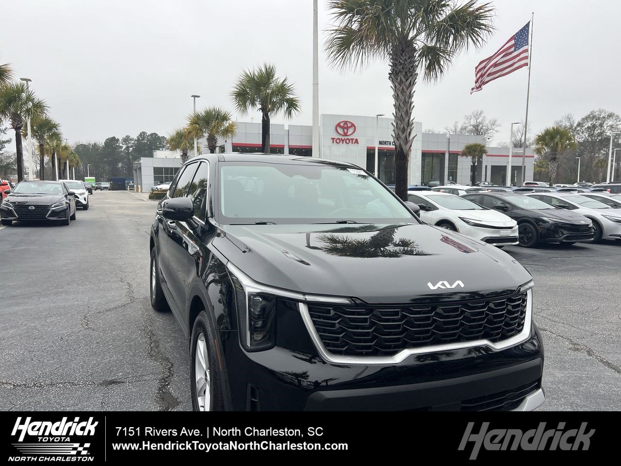 Used 2025 Kia Sorento LX image 1