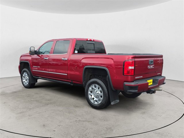 Used 2019 GMC Sierra 2500 Denali w/ Duramax Plus Package image 3
