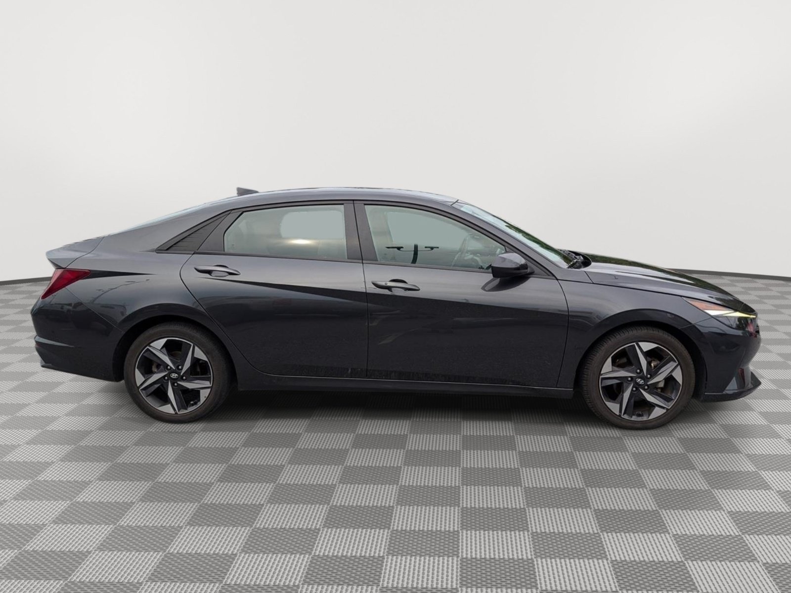 Used 2023 Hyundai Elantra SEL w/ Convenience Package FWD image 6