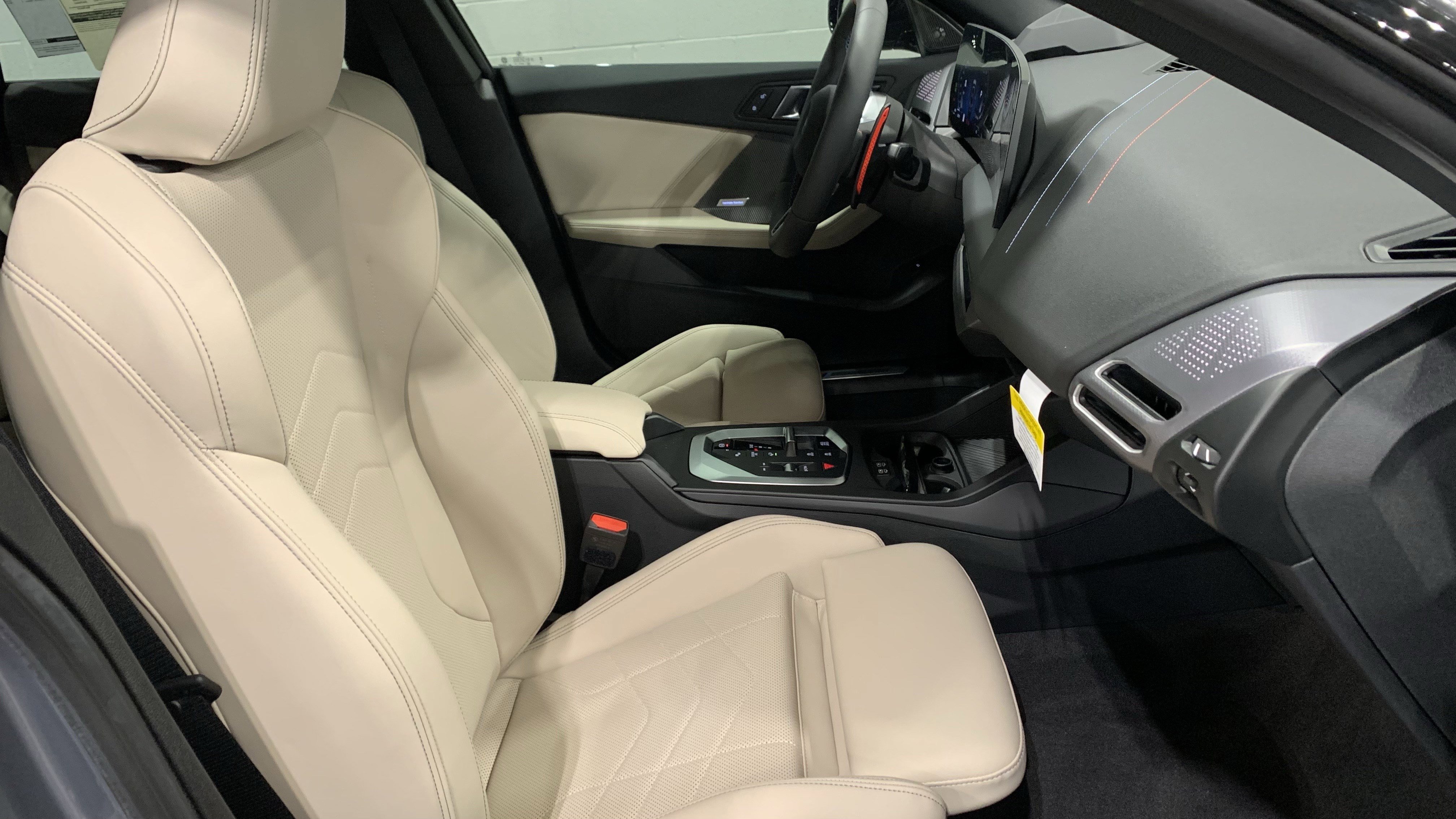 Used 2026 BMW M235i xDrive w/ Technology Package image 24