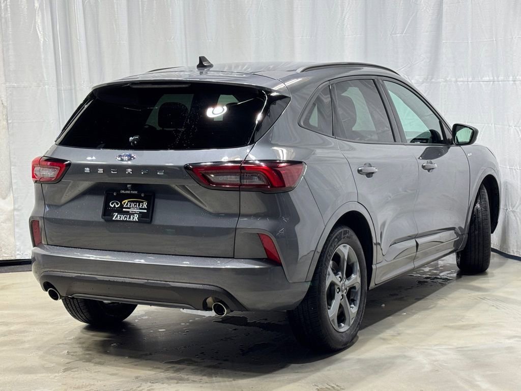 Used 2024 Ford Escape ST-Line FWD image 6