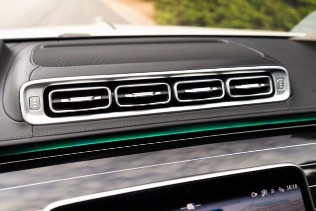 Used 2023 Mercedes-Benz Maybach S 580 4MATIC image 39