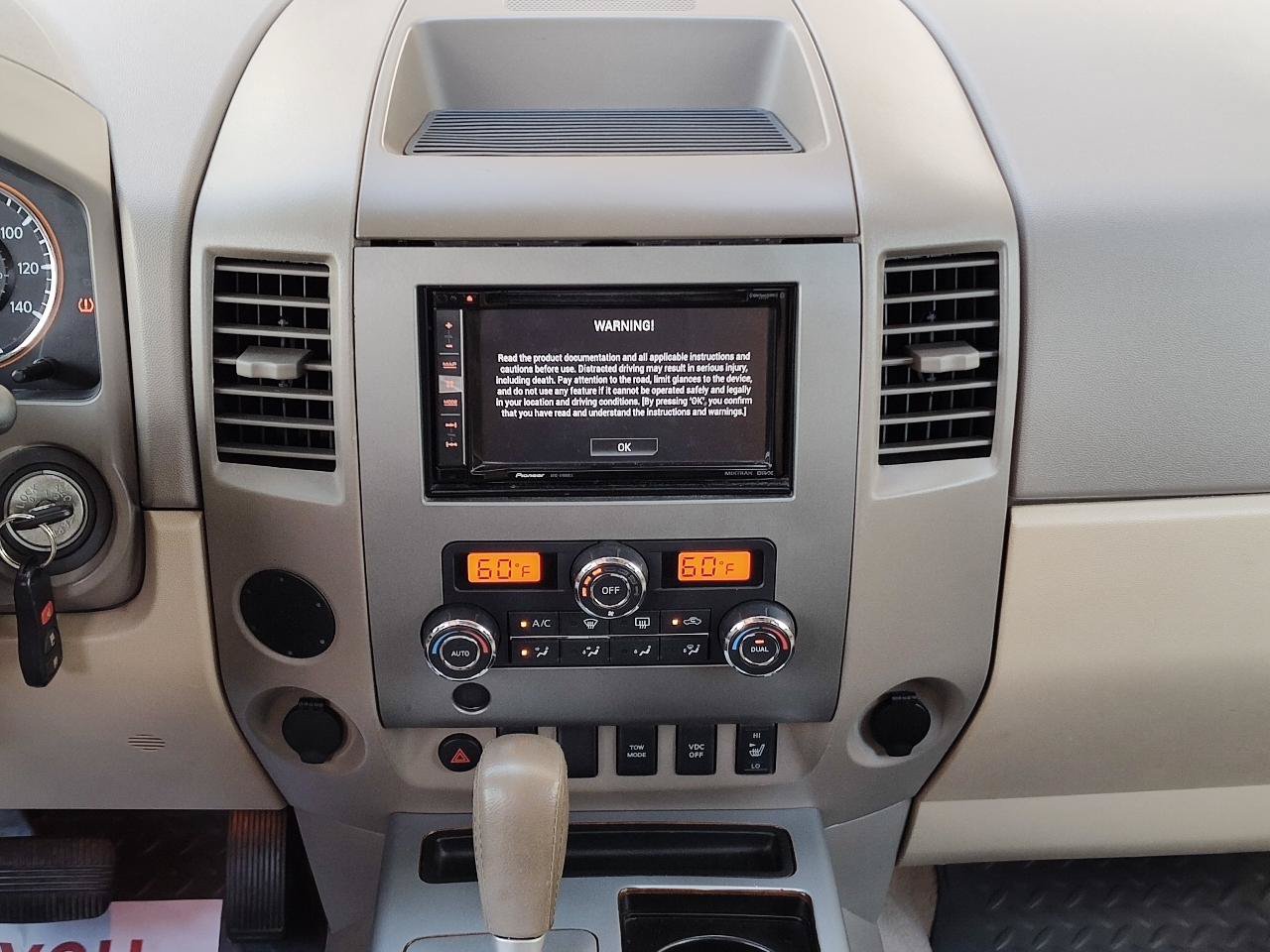 Used 2010 Nissan Titan LE RWD image 19