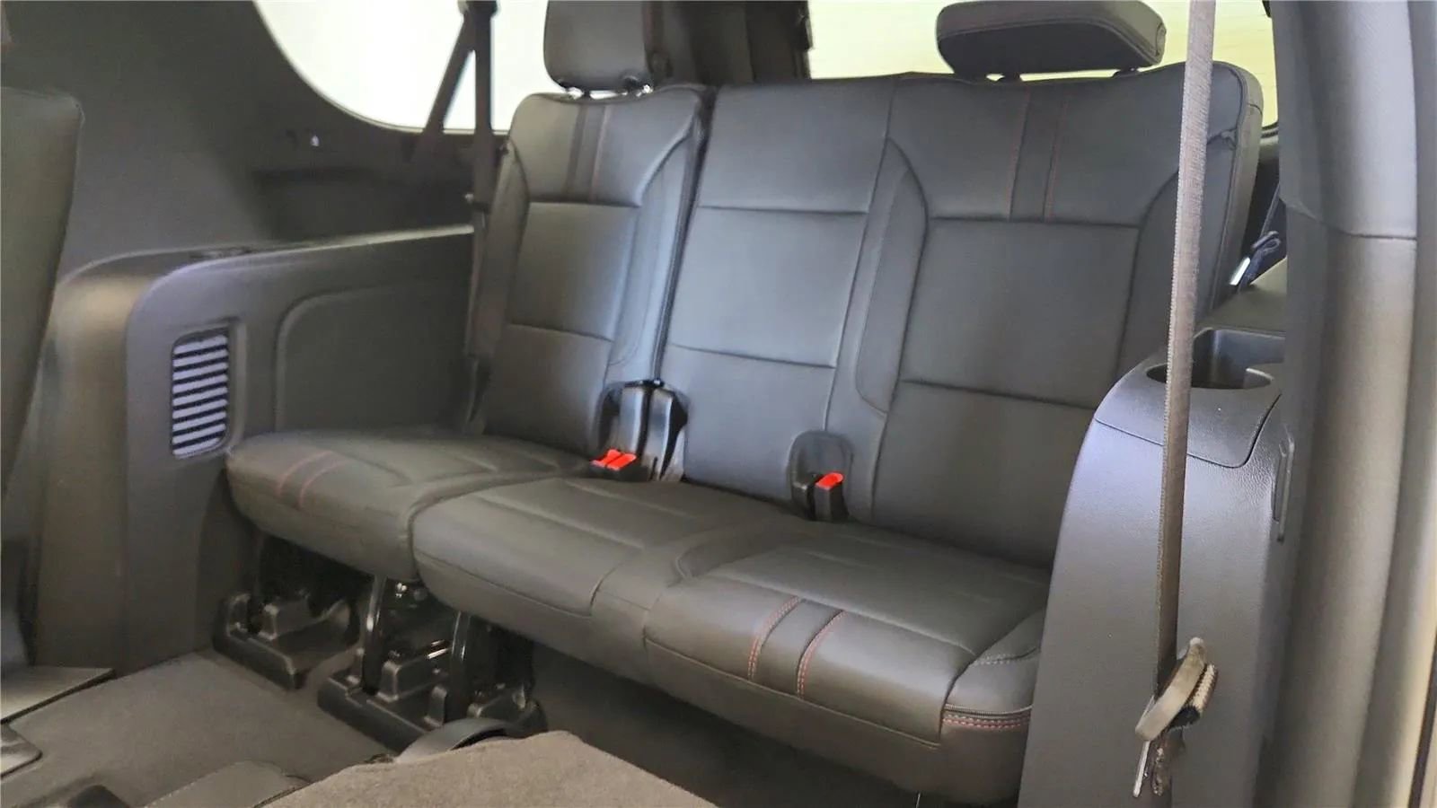 New 2026 Chevrolet Suburban RST w/ Comfort Package image 36