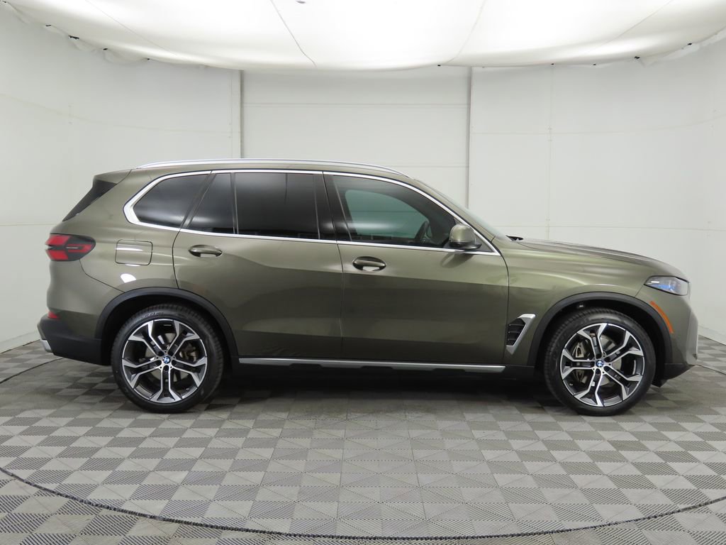 Certified 2024 BMW X5 xDrive40i w/ Premium Package image 4