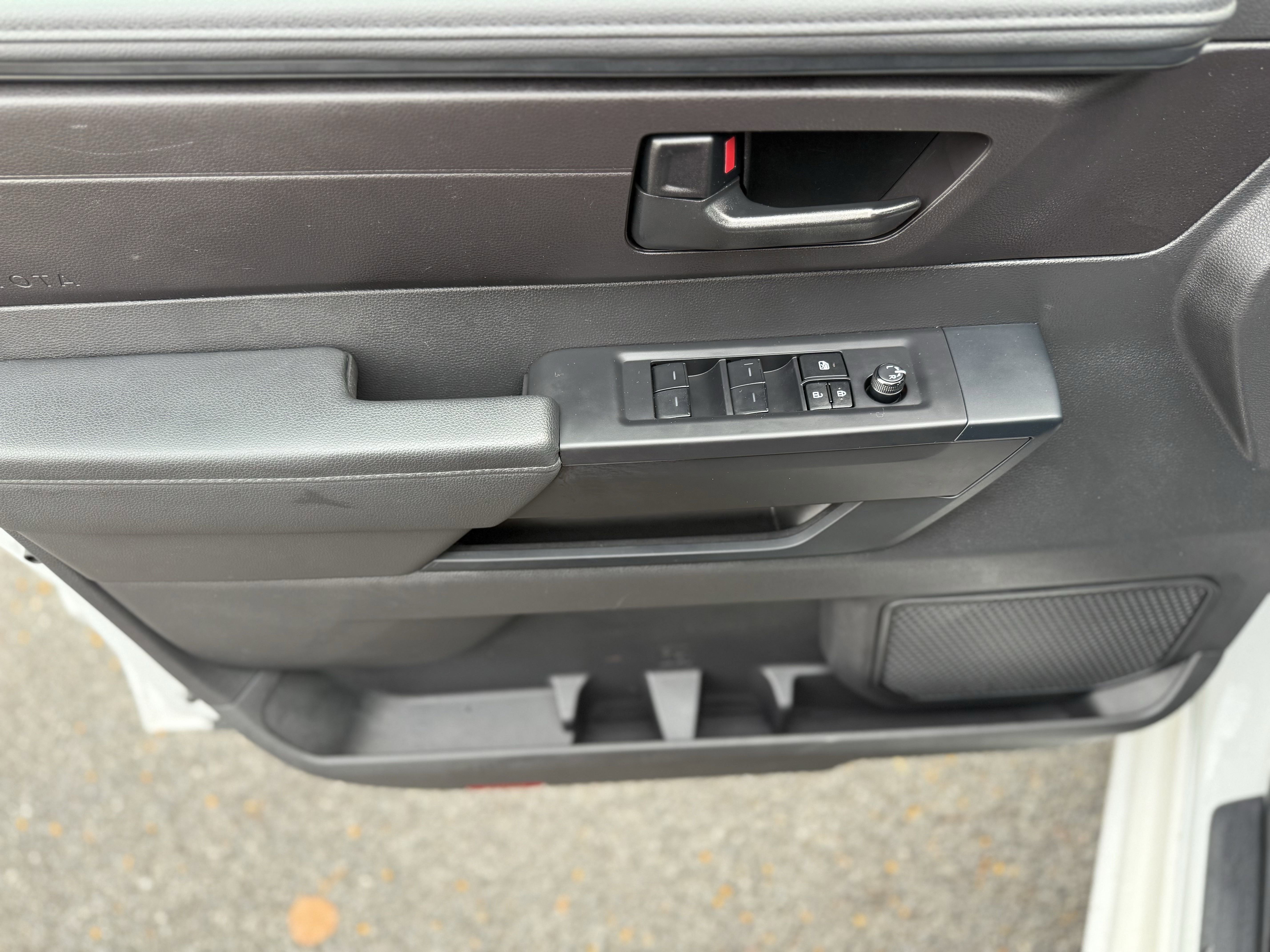 Used 2025 Toyota Tundra SR image 25