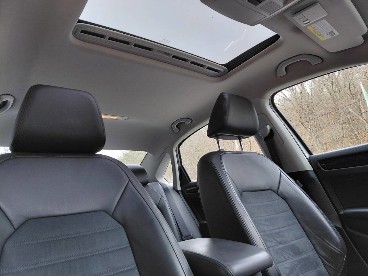 Used 2014 Volkswagen Passat TDI SEL Premium image 15