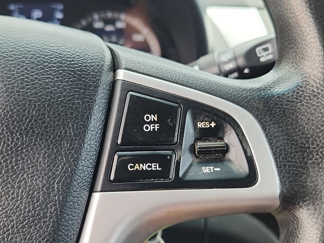 Used 2012 Hyundai Accent GS FWD image 17