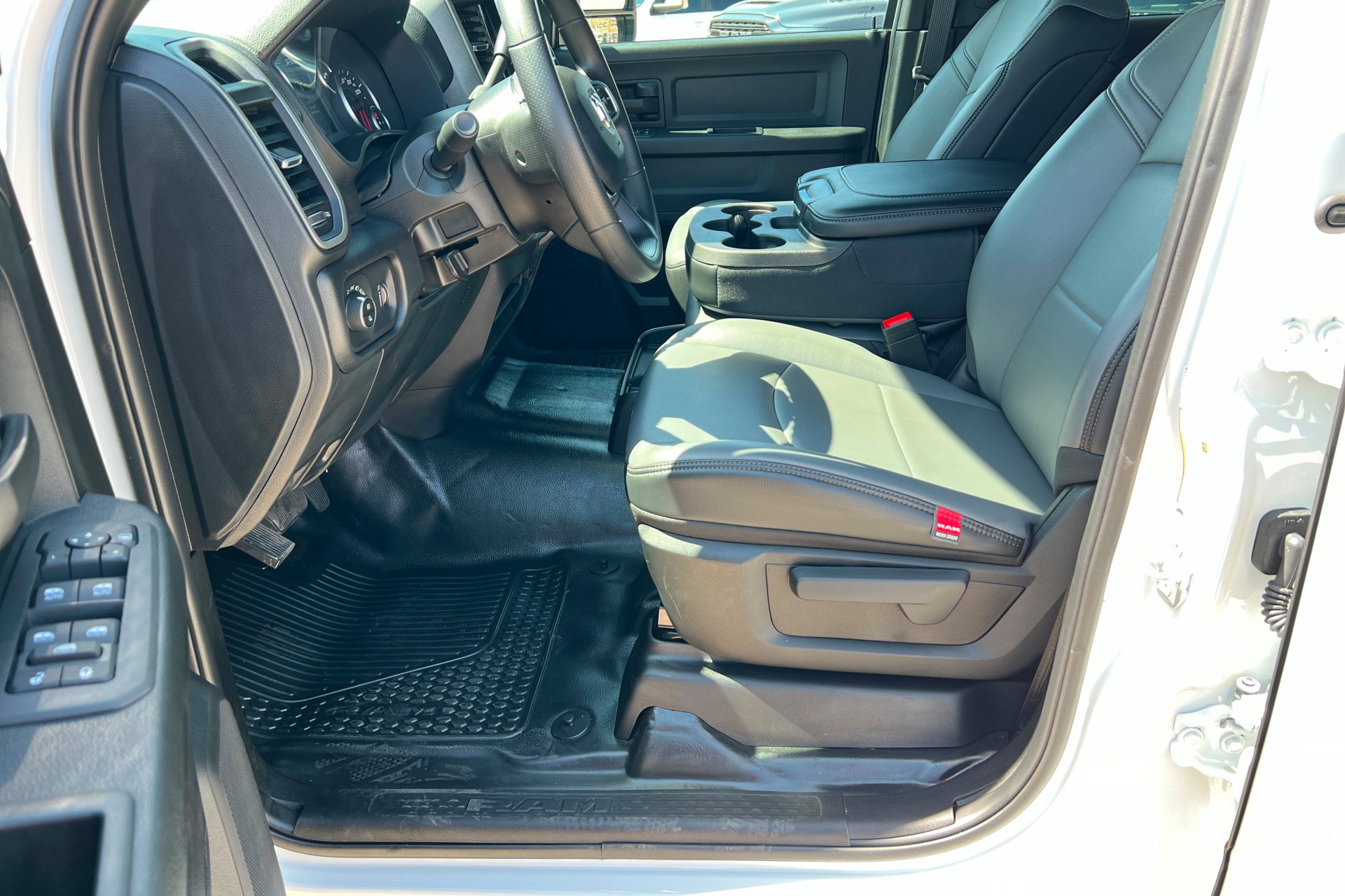 Certified 2026 RAM 3500 Tradesman w/ Chrome Appearance Group A AWD/4WD image 17