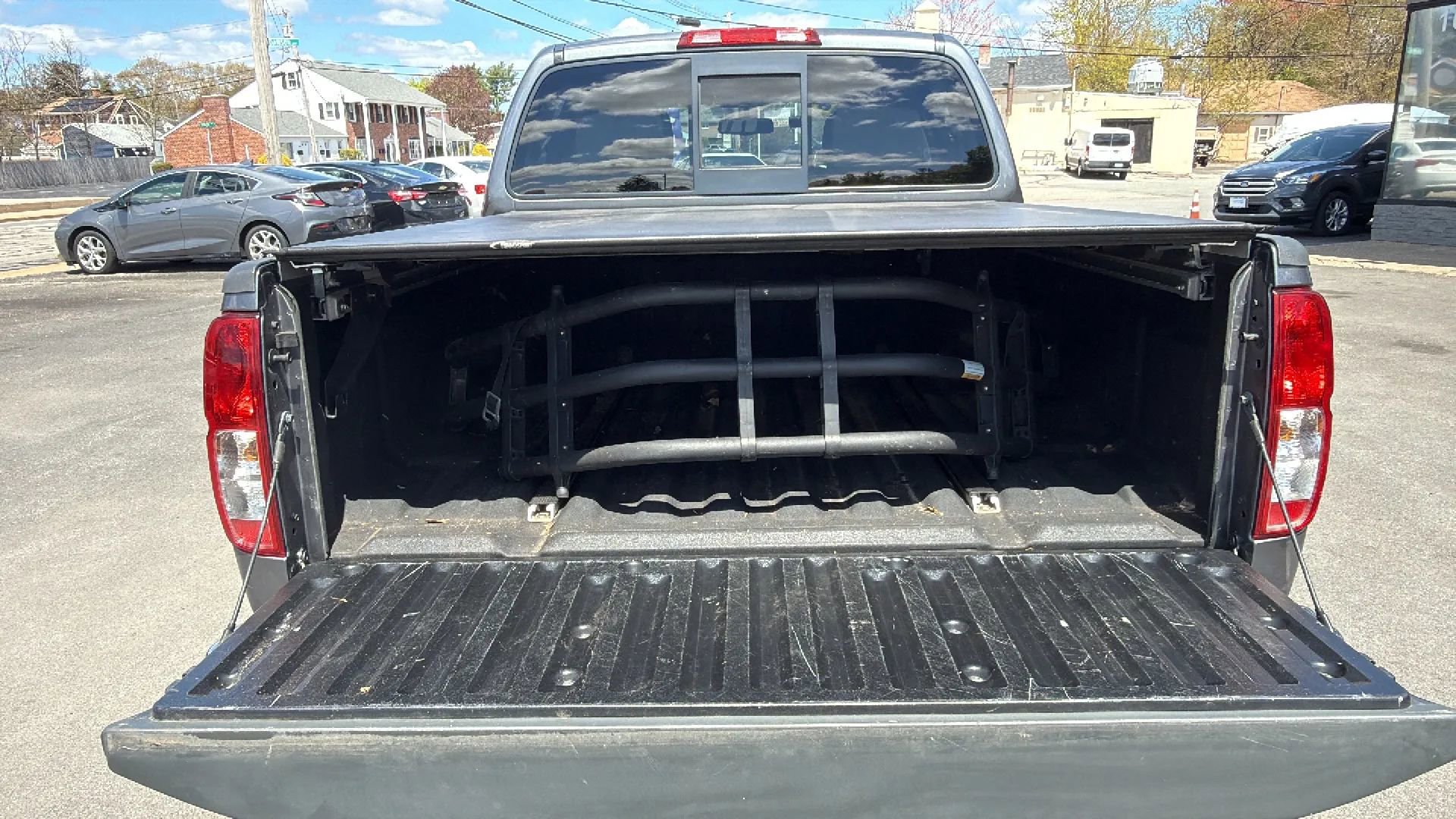 Used 2016 Nissan Frontier PRO-4X AWD/4WD image 9