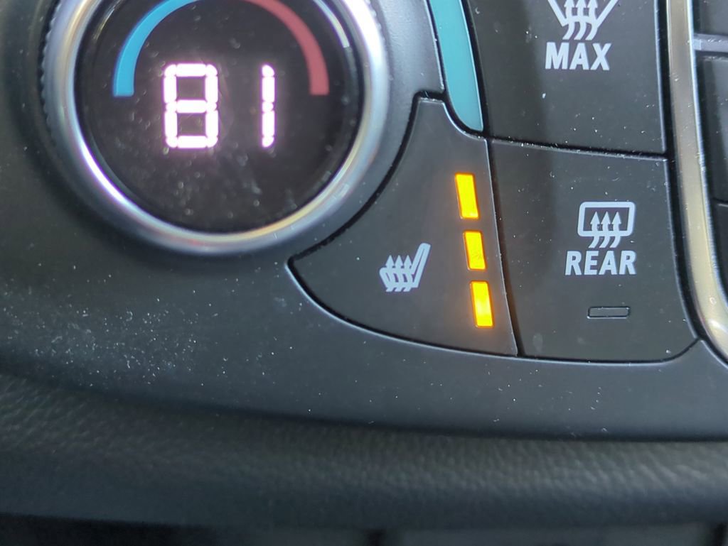 Used 2024 Chevrolet Traverse LT image 26