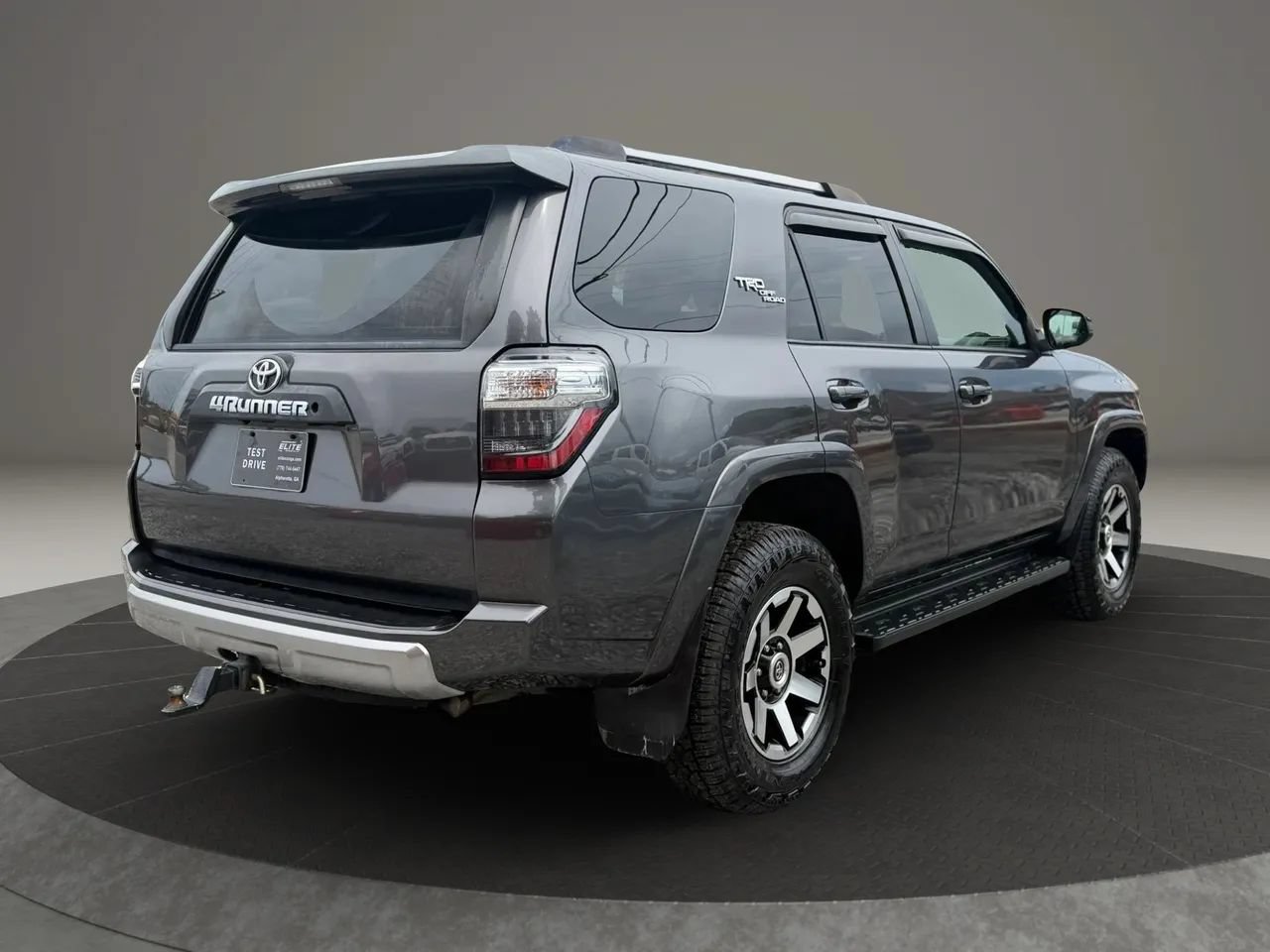 Used 2017 Toyota 4Runner TRD Off-Road AWD/4WD image 4