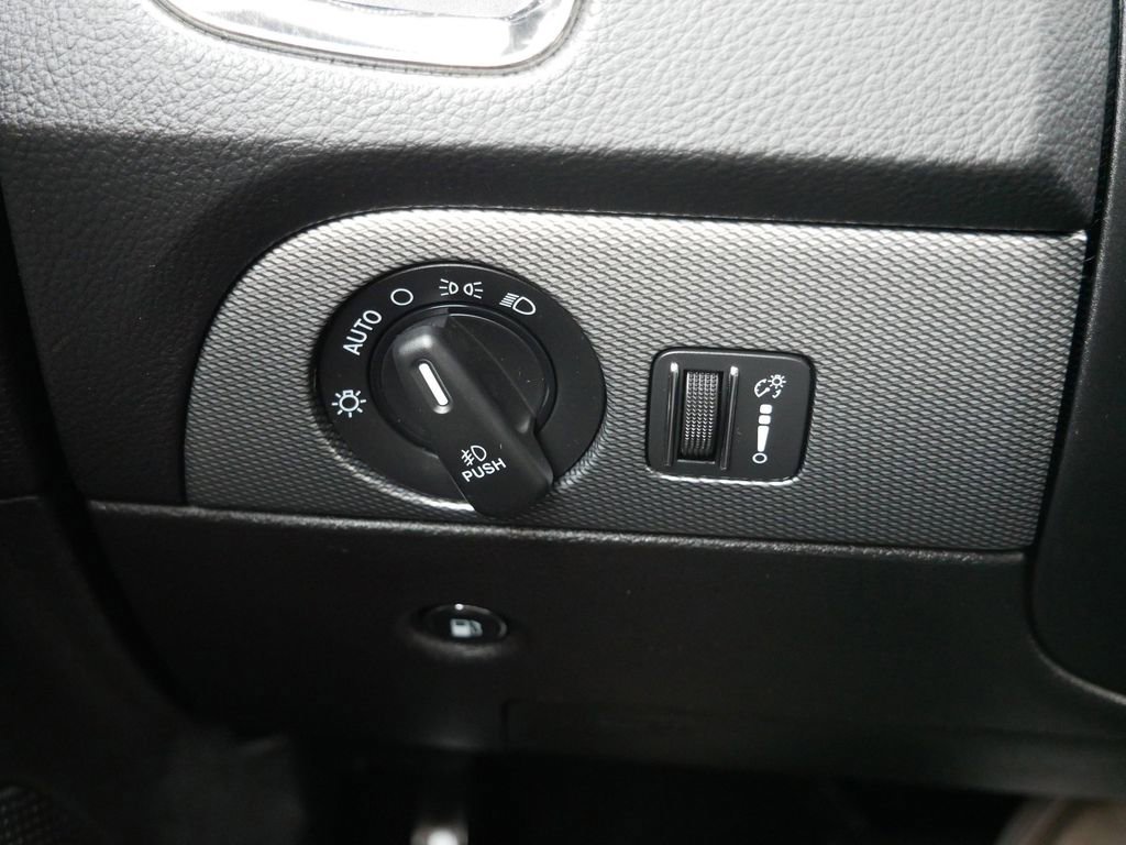 Used 2018 Dodge Durango GT w/ Premium Group image 23