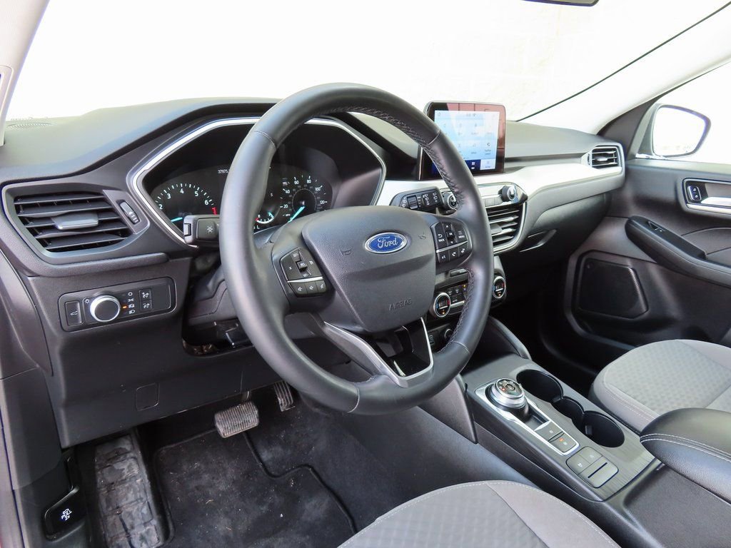 Used 2021 Ford Escape SE w/ Convenience Package image 25