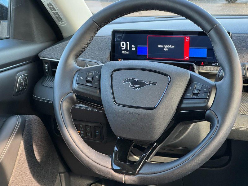 Used 2024 Ford Mustang Mach-E Premium image 11