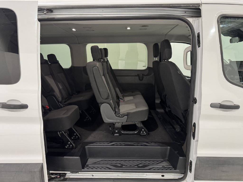 Used 2025 Ford Transit 350 XLT RWD image 21