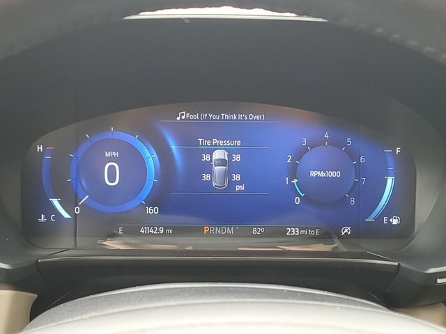 Used 2020 Ford Escape Titanium AWD/4WD image 24