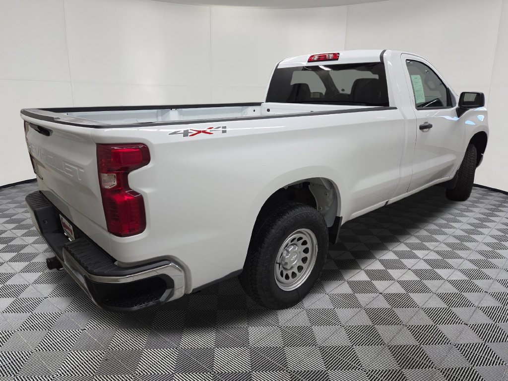 Used 2024 Chevrolet Silverado 1500 W/T w/ WT Value Package AWD/4WD image 4
