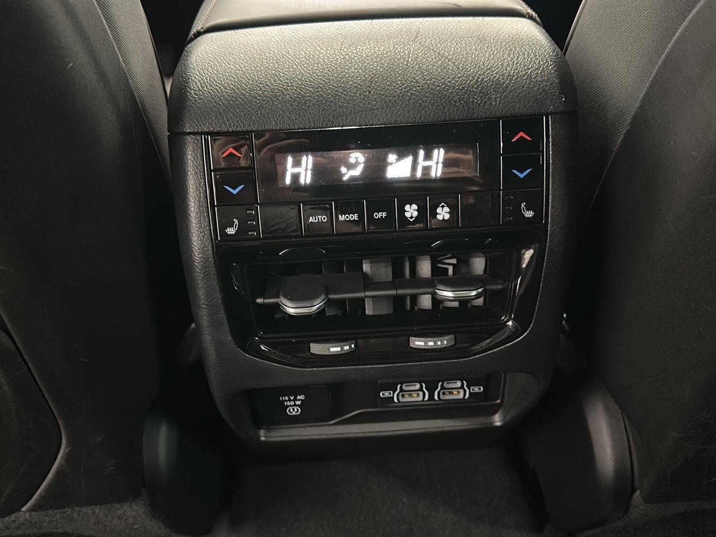 Used 2023 Jeep Grand Cherokee Summit w/ Luxury Tech Group V image 22