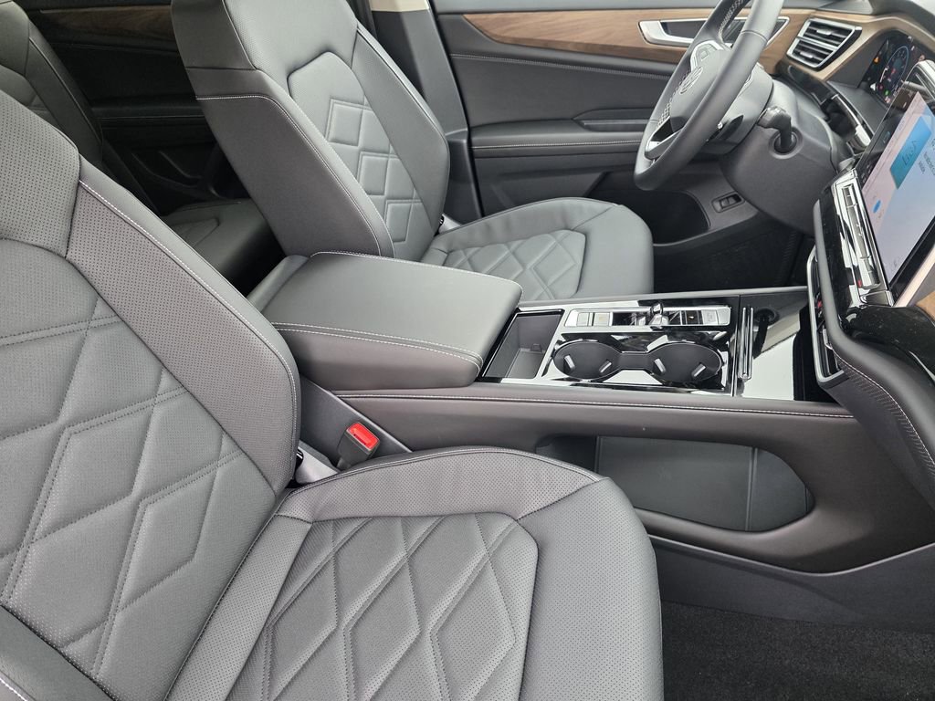 New 2026 Volkswagen Atlas SE image 9