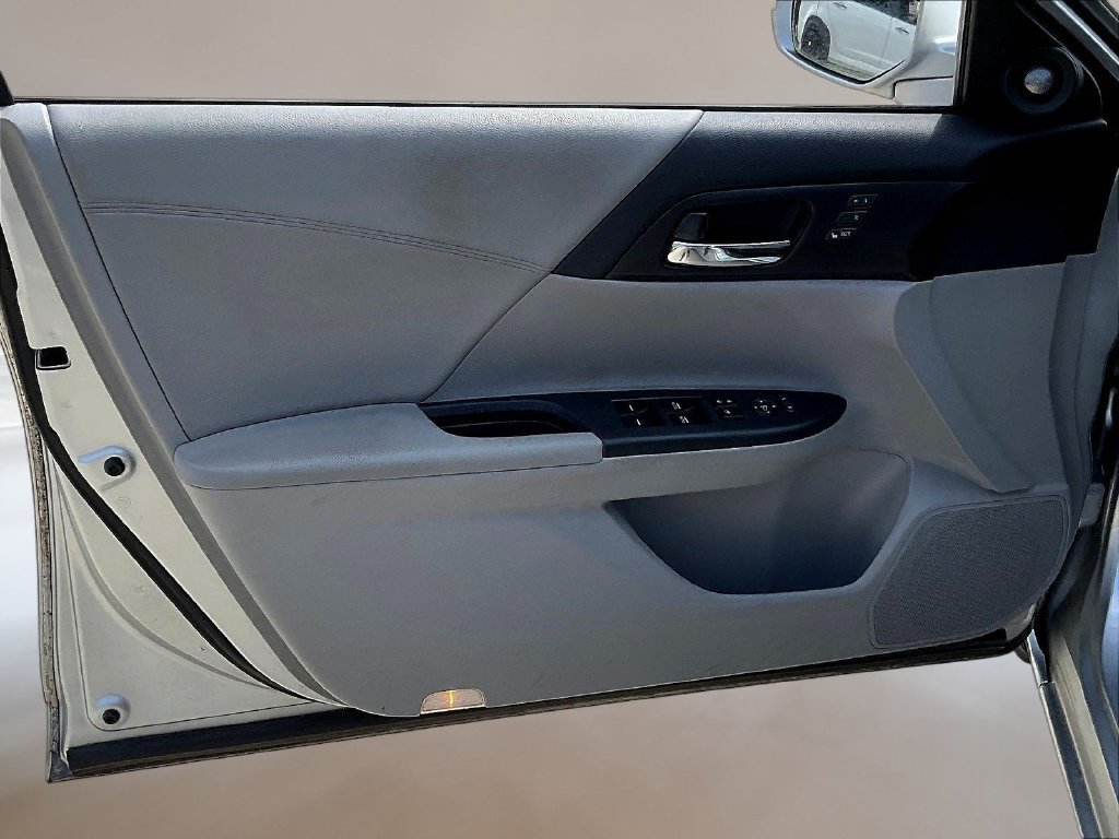 Used 2013 Honda Accord EX-L image 18