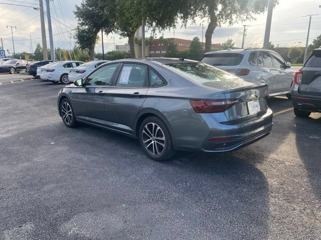 Used 2023 Volkswagen Jetta Sport FWD image 3