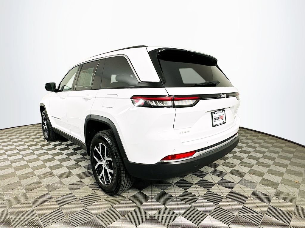 Certified 2025 Jeep Grand Cherokee Limited AWD/4WD image 7