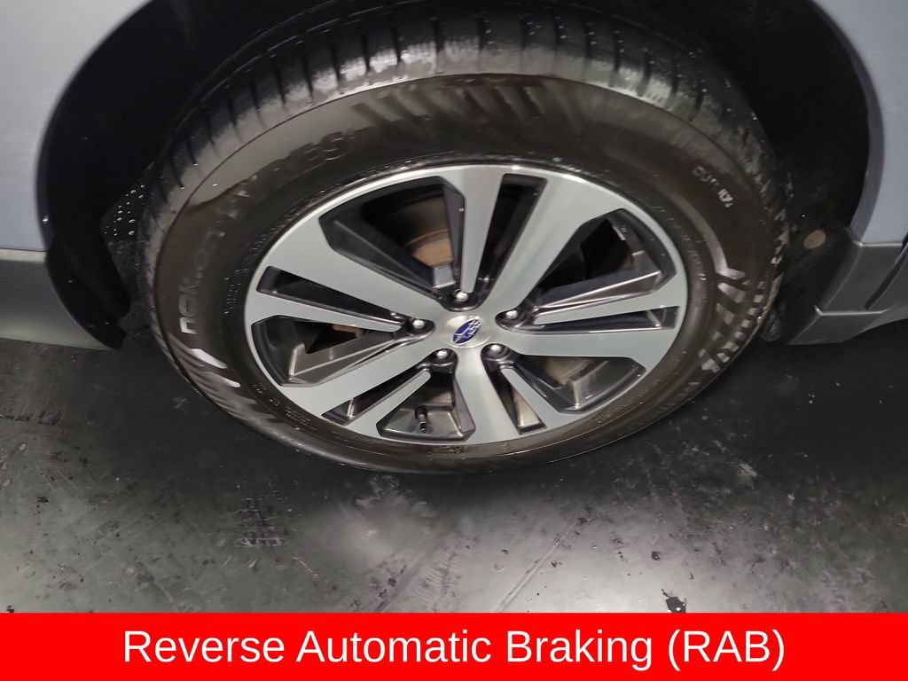 Used 2018 Subaru Outback 3.6R Limited AWD/4WD image 14