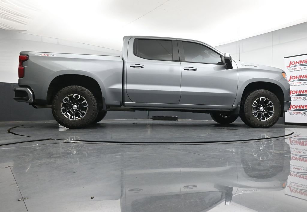 Used 2025 Chevrolet Silverado 1500 LT w/ Protection Package AWD/4WD image 38