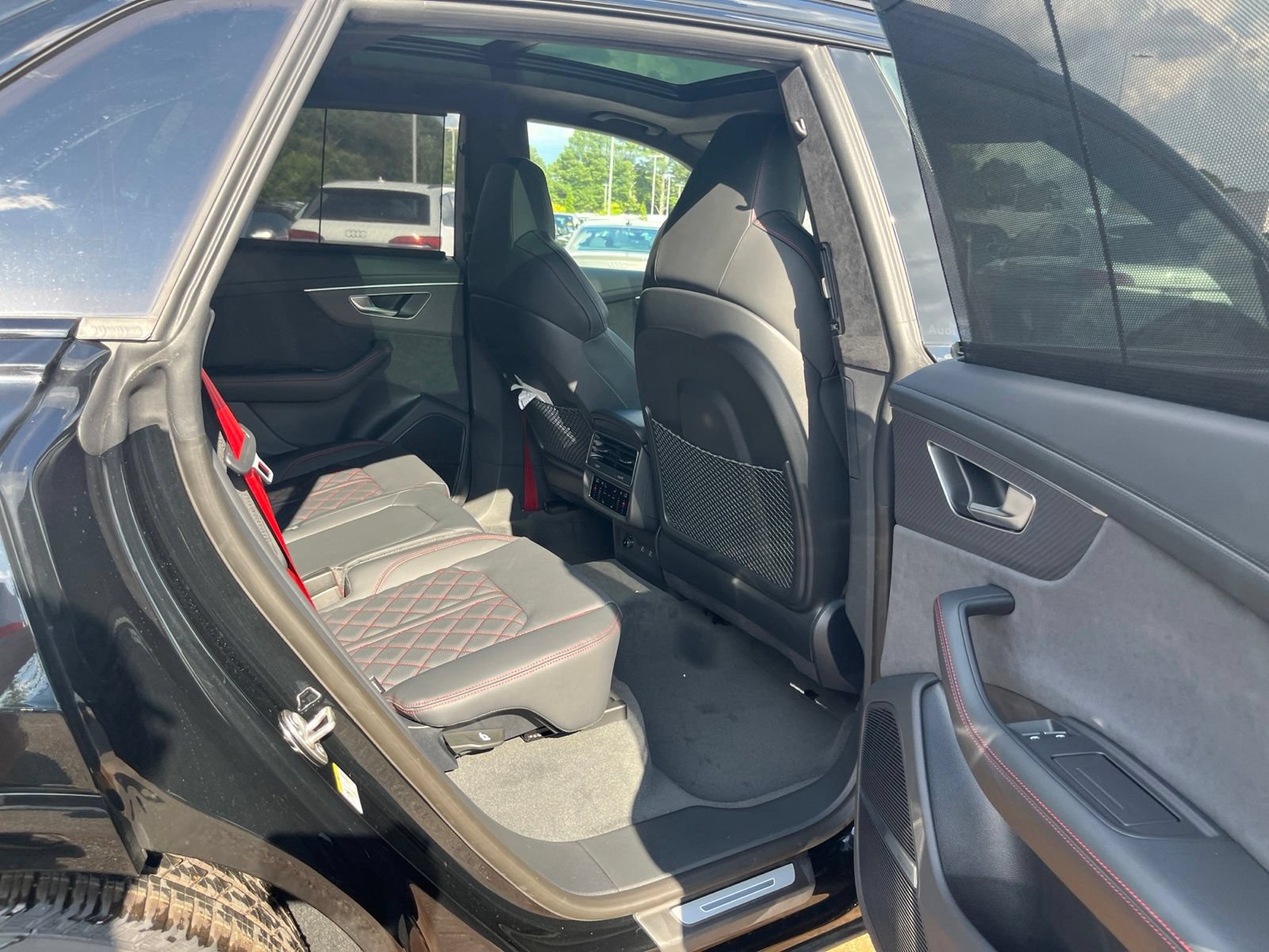 New 2026 Audi SQ8 Prestige AWD/4WD image 32
