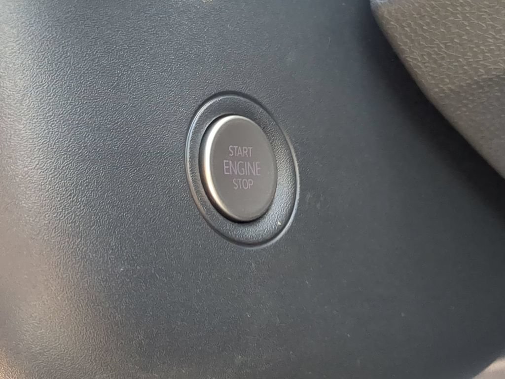 Certified 2022 Volkswagen ID.4 Pro S RWD image 33