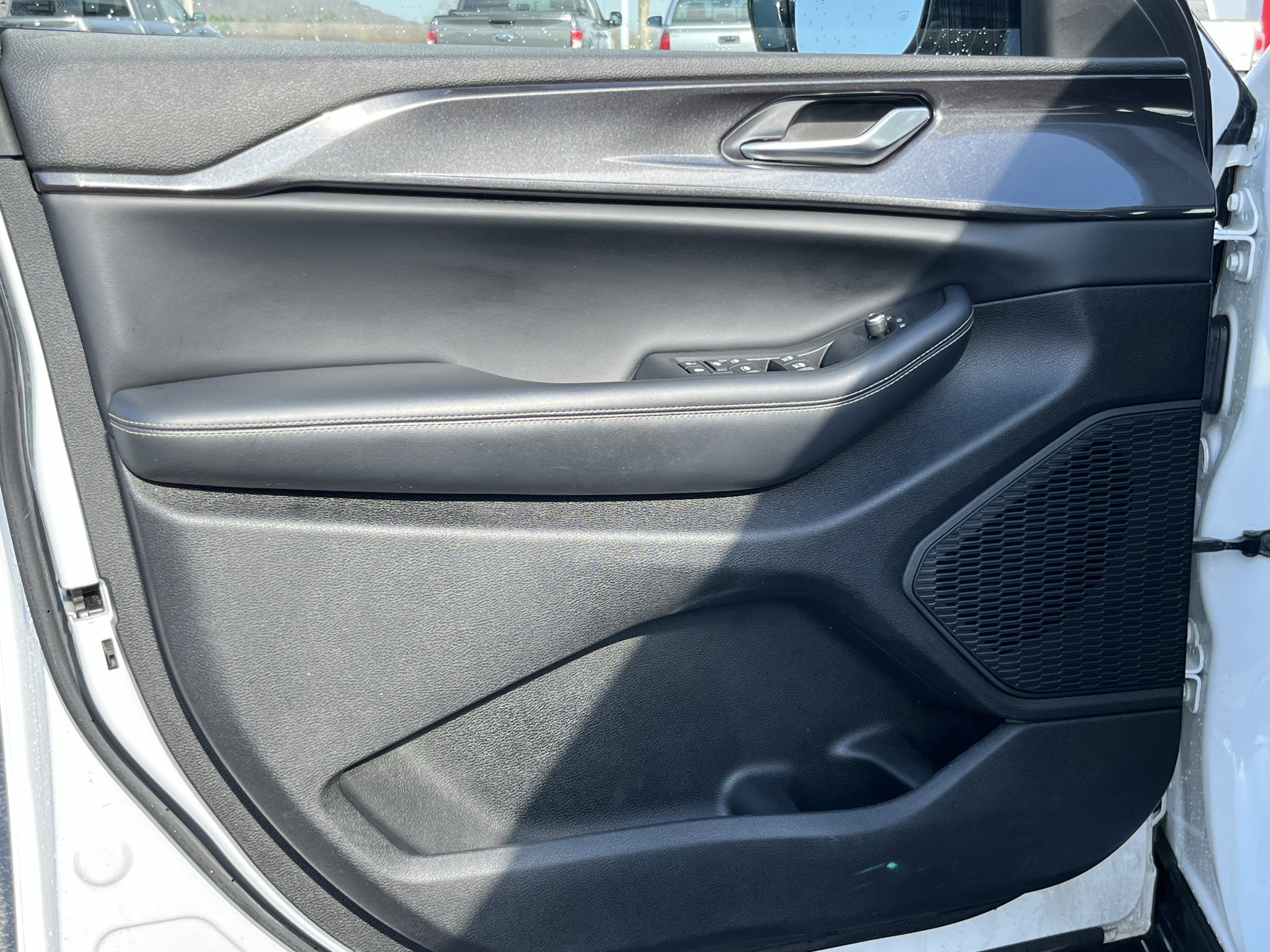 Used 2023 Jeep Grand Cherokee Altitude image 19