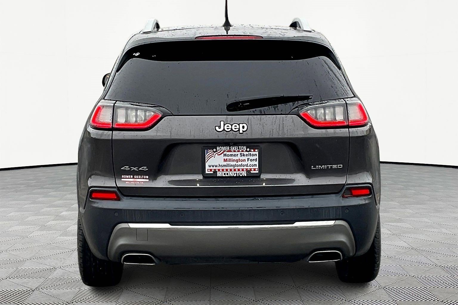 Used 2019 Jeep Cherokee Limited w/ Technology Group image 4