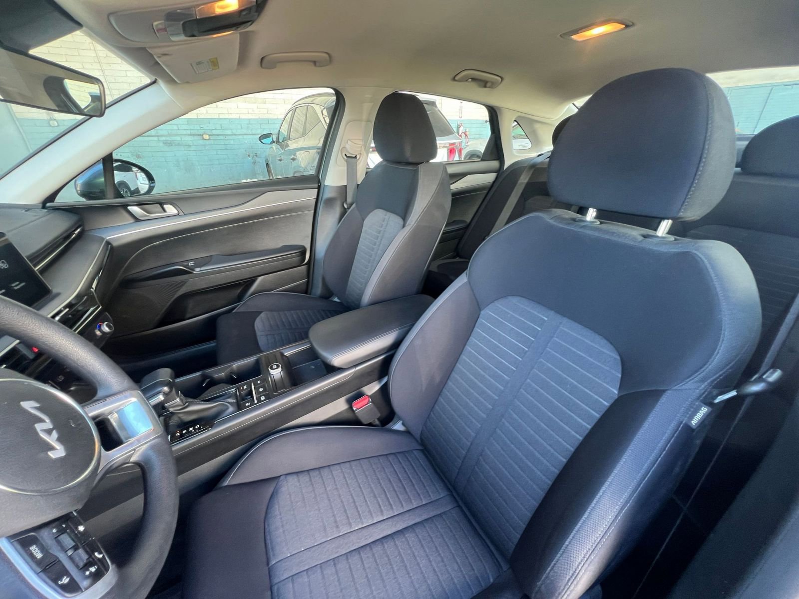 Used 2025 Kia K5 LXS image 36